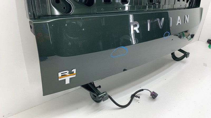 ⭕ 22-24 Rivian R1T Rear Truck Bed Door Tailgate Shell Assy Forest Gree