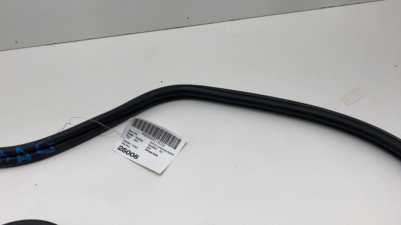 2021 BMW 530e B46X Rear Trunk Lid Liftgate Body Weatherstrip Seal OEM 