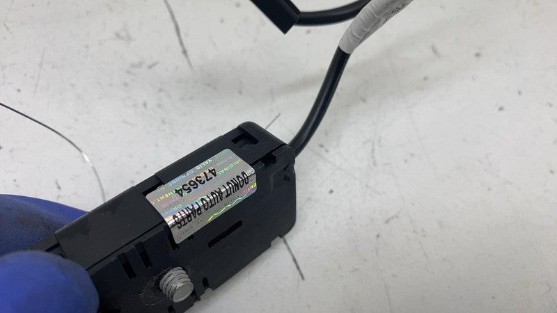 ⭕ 17-23 Model 3 Y Rear Left Radio Antenna Noise Filter Amplifier LH 15