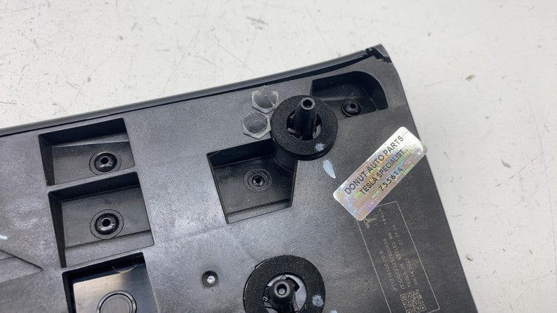 1715105-00-B ⭕24-25 Tesla Model 3 Right Door Cover Charge Port Reflector Trim RH 1715105-00-B
