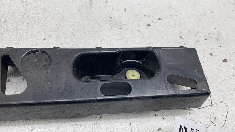 51777387348 2017-2022 BMW 530e Rear Right Skirt Rocker Molding Panel Support Mount Bracket