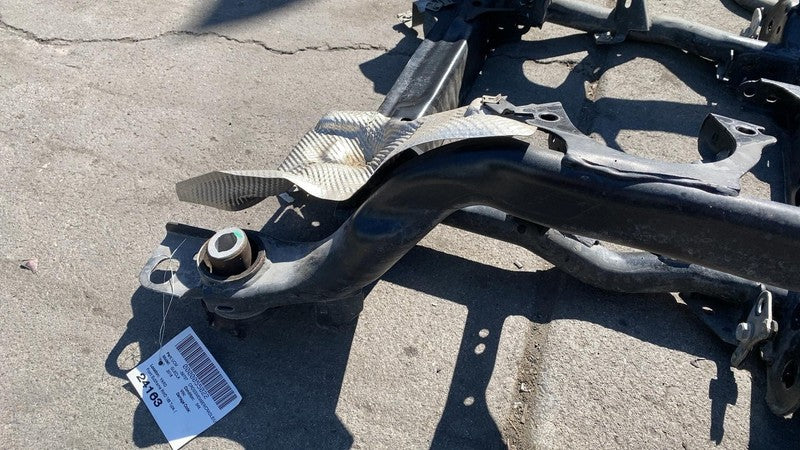 2016-2019 Mercedes-Benz GLE350 Subframe Crossmember Front Engine Cradle RWD OEM