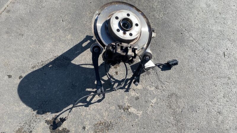 ⭕ 2014-2020 BMW i3 Rear Passenger Side Knuckle + Brake Caliper + Rotor Right RWD