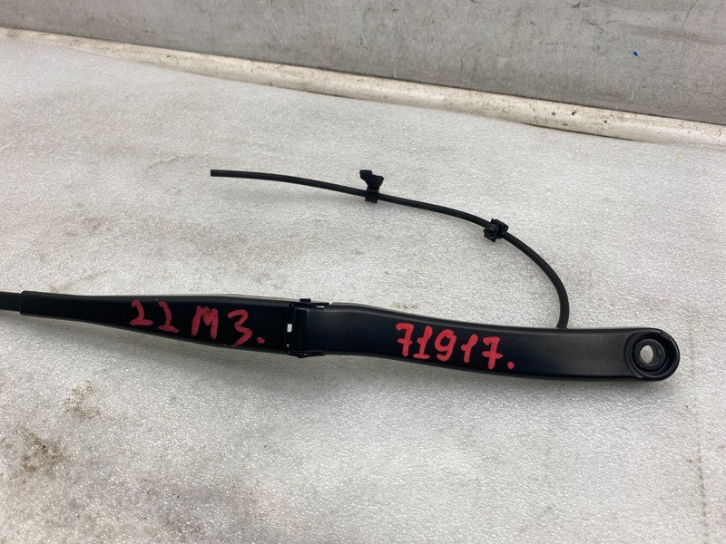 162168700A ⭕ 2017-2023 Tesla Model 3 Front Windshield Wiper Arm & Blade Right 1621687-00-A