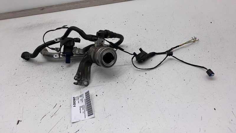 2018 2019 2020 BMW 530e xDrive Fuel Gas Filler Pipe Neck Hose Tube 2.0L Assembly