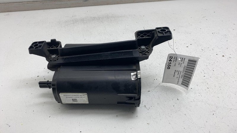 68393977AC 2017 2018 2019 2020 2021 2022 2023 2024 2025 Chrysler Pacifica Vapor Canister