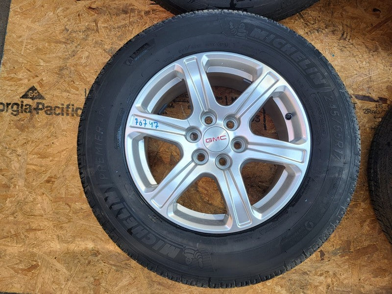 2310 1928 ⭕ 17-20 GMC Acadia Wheel Rim 17x7.5J with Michelin Tire 245/65R17 x4 23101928