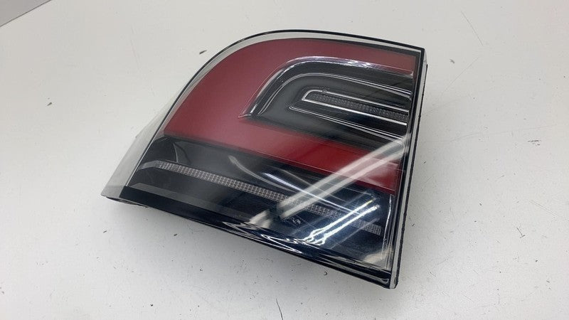 ⭕ 16-20 Model X MX Rear Driver Side Outer Taillight Tail Lamp Left 103