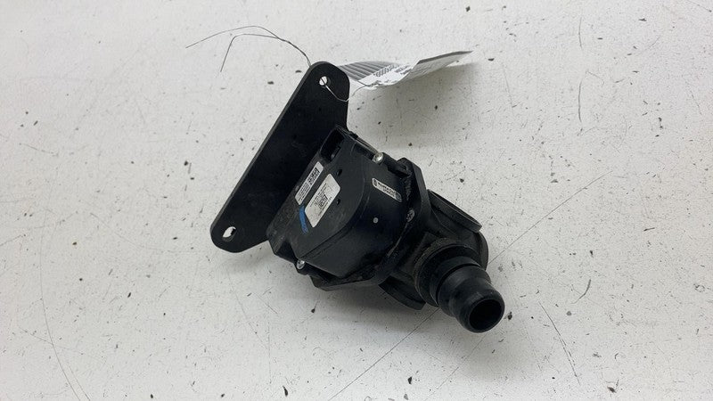 PT00017706-D ⭕ 2022-2024 Rivian R1T HVAC A/C Heater Cooling Control 1-way Valve PT00017706D