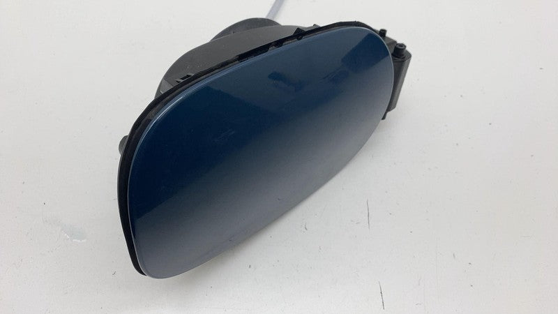 9Y0 010 001 ⭕ 2024 Porsche Cayenne Rear Fuel Tank Door Lid Filler Pocket & Gas Cap 9Y3809857