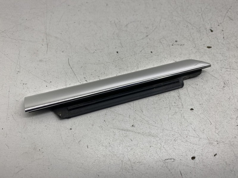 ⭕ 14-20 Maserati Ghibli Front Passenger Exterior Door Window Belt Mold