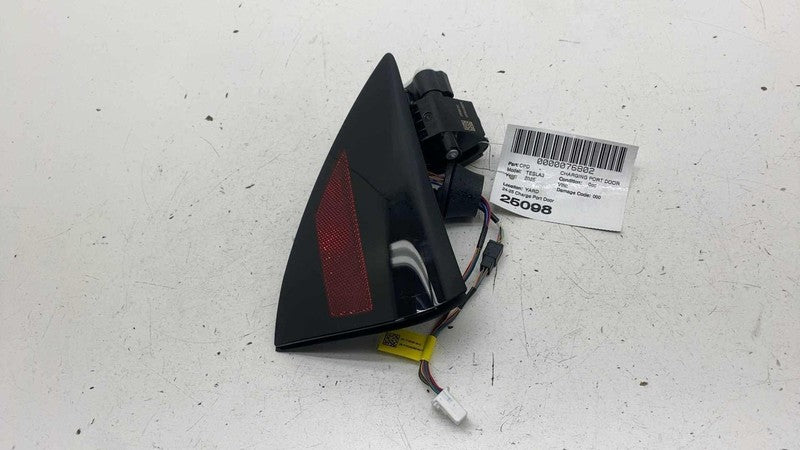1715102-10-C ⭕ 24-25 Model 3 M3 Rear Driver Side Charge Port Door Reflector Left 1715102-10-C