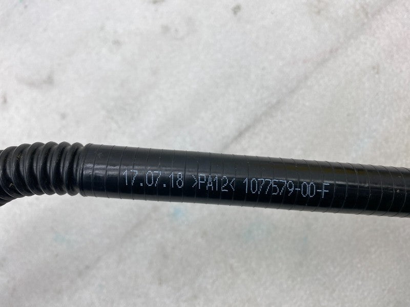 1077579 00 F ⭕ 17-22 Model 3 Front Motor Coolant Chiller to BATT Hose w/ Sensor 1077579-00-F