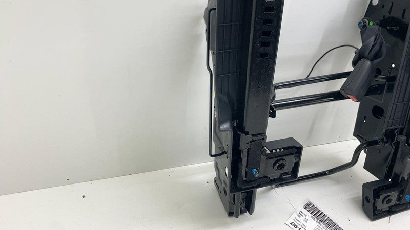 ⭕ 2022-2025 Rivian R1S Rear 2nd Row Driver Side Seat Rail Track Frame 