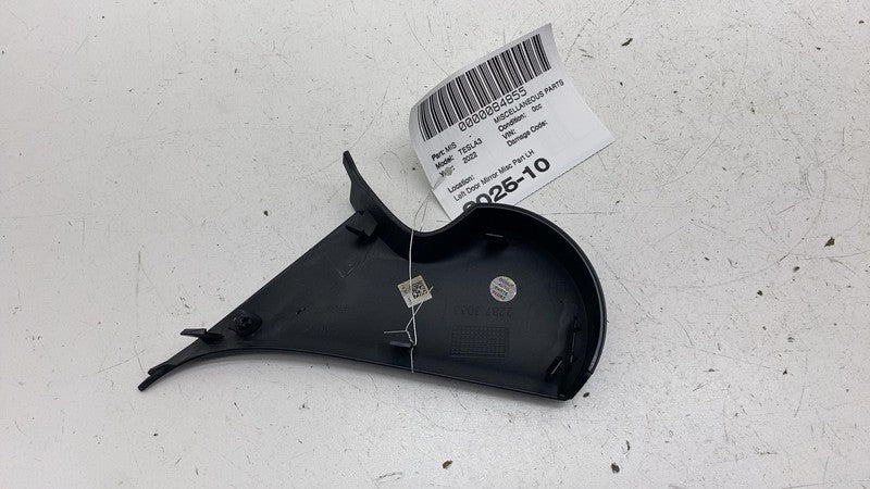 ⭕ 17-23 Tesla Model 3 Front Driver Side Exterior Mirror Lower Cap Cove