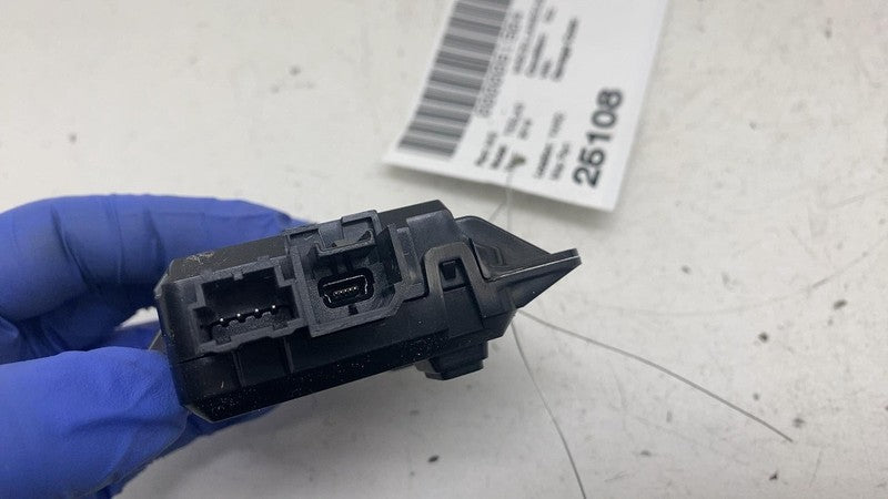 ⭕ 17-23 Tesla Model 3 Center Console Front USB Hub Charger Module 1093