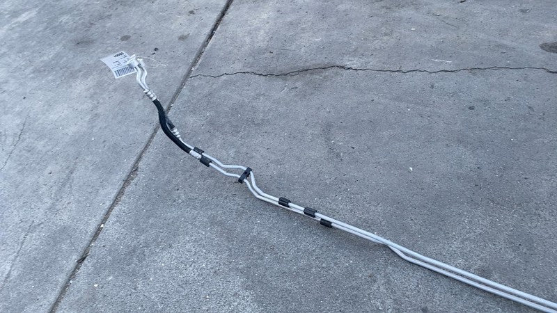 2018 2019 2020 BMW 530e G30 2.0L A/C Air Conditioning Pressure Hose Pi