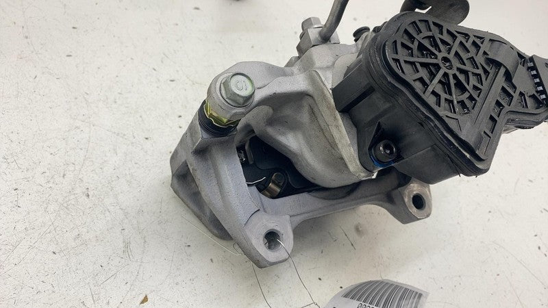 ⭕ 17-25 Tesla Model 3 M3 Rear Left Caliper w/ Brake Hose Line BASE 104