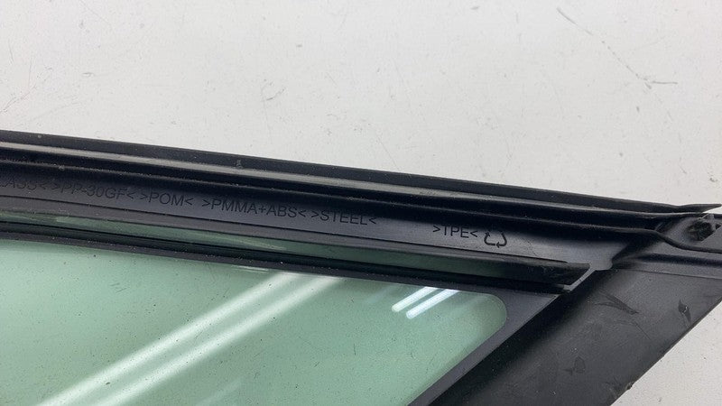 PT00009493G ⭕ 22-24 Rivian R1T Passenger Side Door Corner Glass Right Assembly PT00009493-G
