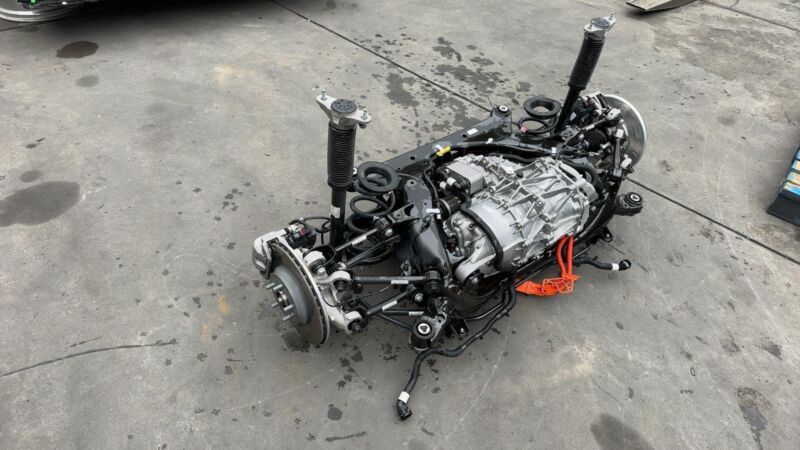 1120980 00 C ⭕ 2017-2020 Tesla Model 3 Rear Drive Unit w/ Subframe & Suspension 1120980-00-C