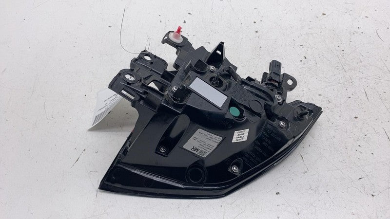 ⭕ 2023-2024 Toyota Prius Rear Right Side Quarter Panel Tail Lamp OEM 8