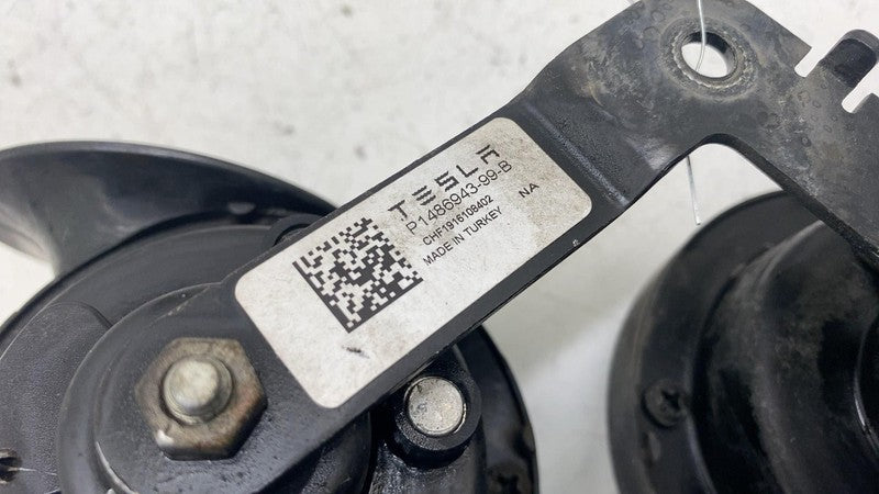 ⭕ 2017-2023 Tesla Model 3 M3 High + Low Pitch Tone Horn w/ Bracket 148