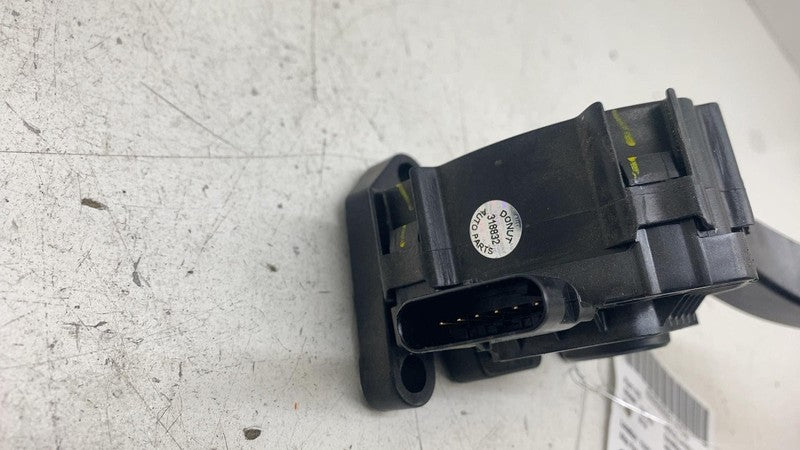 ⭕ 2017-2023 Tesla Model 3 M3 Front Accelerator Gas Pedal Throttle Sensor Pad OEM