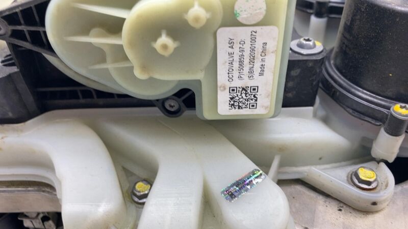 1506859 97 D 20-23 Model Y Supermanifold Refrigerant Chiller + Coolant Reservoir 1506859-97-D