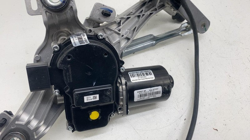⭕ 24-25 Tesla Cybertruck Windshield Wiper Motor Mechanism Assembly 185