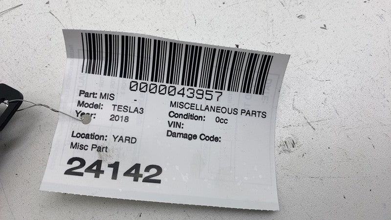 ⭕ 17-23 Model 3 Center Console Front USB Hub Charger Control Module 10