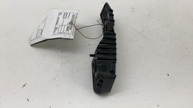 ⭕ 17-23 Model 3 Rear Right Bumper Taillamp Taillight Mount Bracket 108