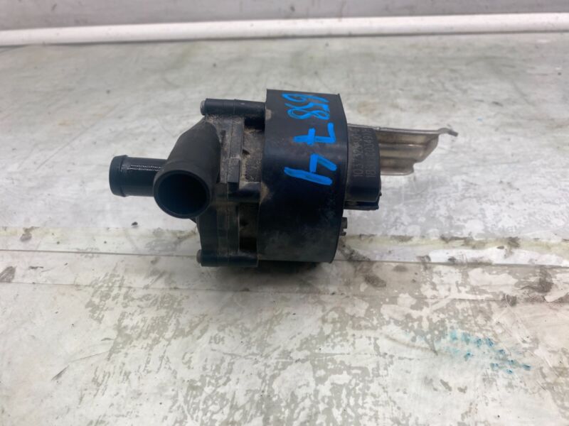 2016-2020 Tesla Model X MX Cooling System Auxiliary Coolant Water Pump Assembly