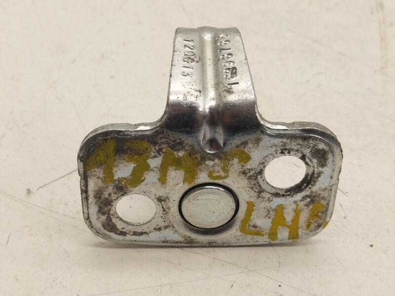 16896766 ⭕12-20 Tesla Model S Front or Rear Door Lock Latch Striker Left = Right 16896766