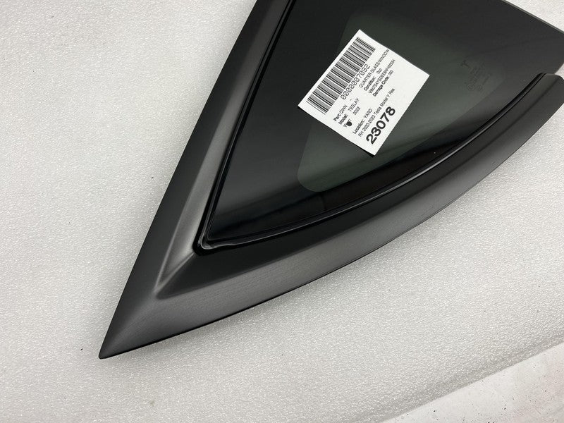 1495741-90-H 2020-2023 Tesla Model Y Rear Passenger Side Quarter Window QTR Glass Right Assy