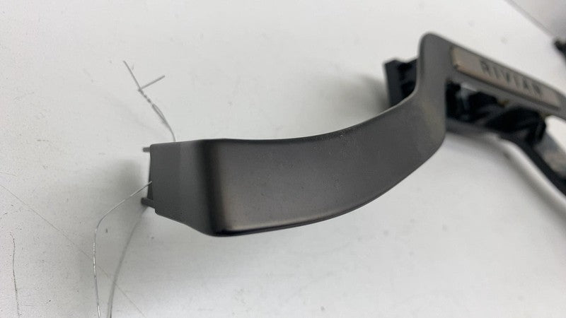 PT00044546-E ⭕ 2025 Rivian R1S Rear Driver Side 2nd Row Seat Upper Cushion Trim Garnish Left