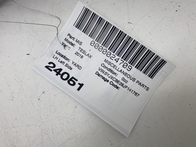 ⭕ 16-20 Tesla Model X Rear Driver Side Tailgate Mount Bracket Left  10