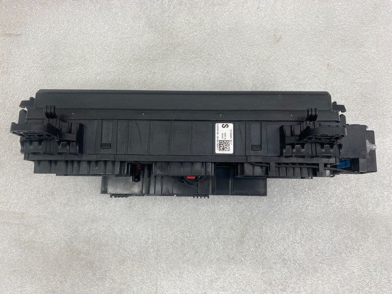 ⭕ 16-20 Model S Front Engine Bay Underhood Fuse Relay Junction Box 103