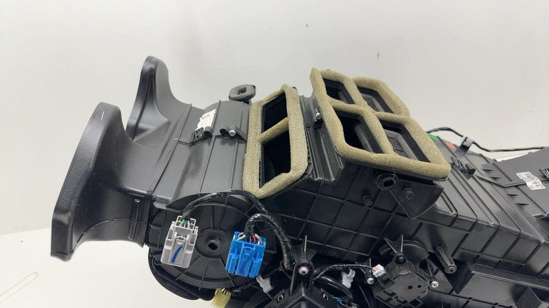 ⭕ 2022-2024 Rivian R1T Front Heater Core Control Box Blower Housing PT