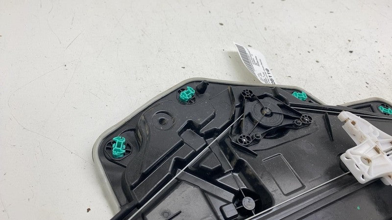 Side/rear/cargo Regulator VOLKSWAGEN ID4 Left 25