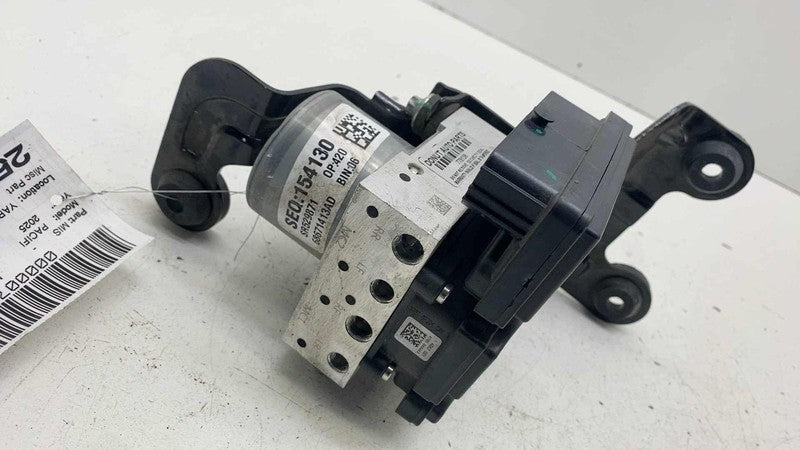 ⭕ 2025 Chrysler Pacifica ABS Anti Lock Brake Pump Module & Bracket 686