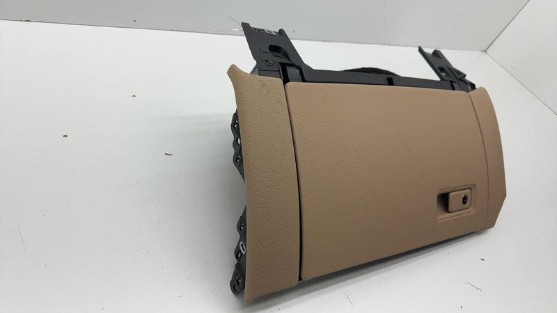 ⭕ 2024 Porsche Cayenne Front Dashboard Glove Box Storage Compartment 9