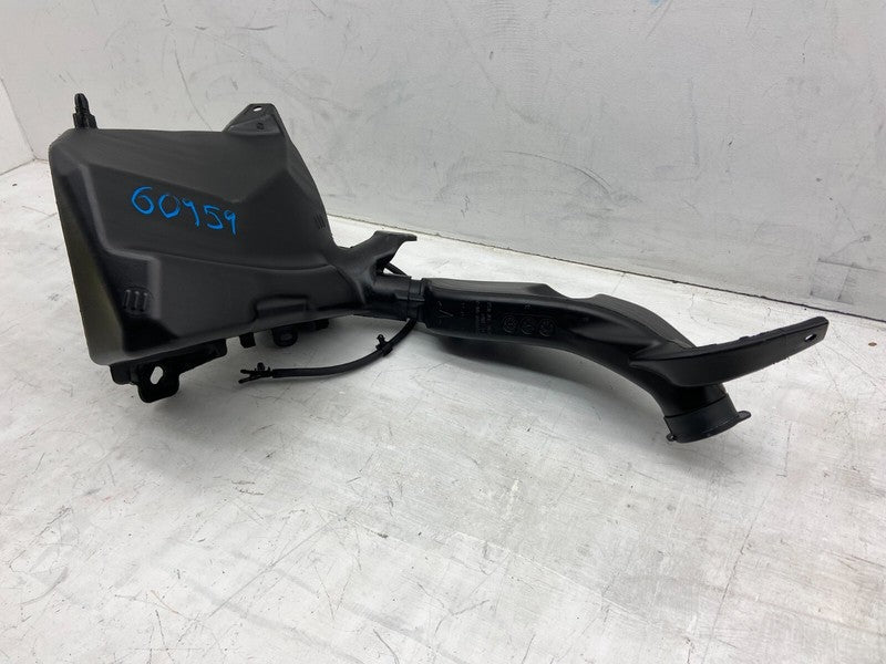 ⭕ 20-24 Model Y MY Windshield Washer Fluid Tank Reservoir & Motor 1490