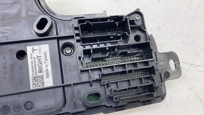 ⭕ 20-23 Tesla Model Y Right Low Voltage Electronic Control Module 1497