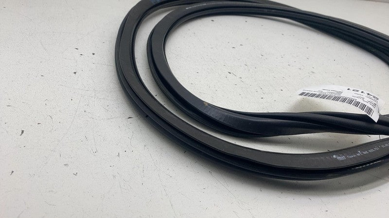 4KE833721 ⭕ 2019-2023 Audi e-Tron Rear Right Door Body Weatherstrip Rubber Seal 4KE833721