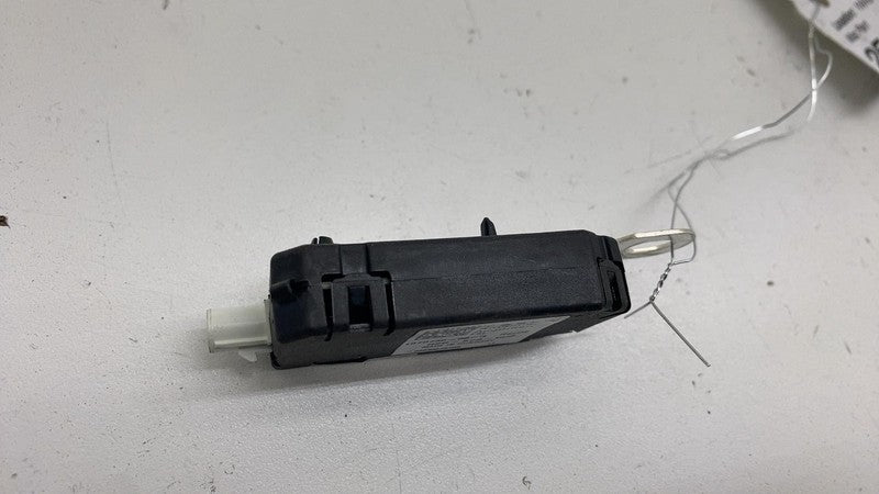 ⭕ 17-23 Tesla Model 3 Infotainment Antenna Amplifier AMP Radio FM 1079