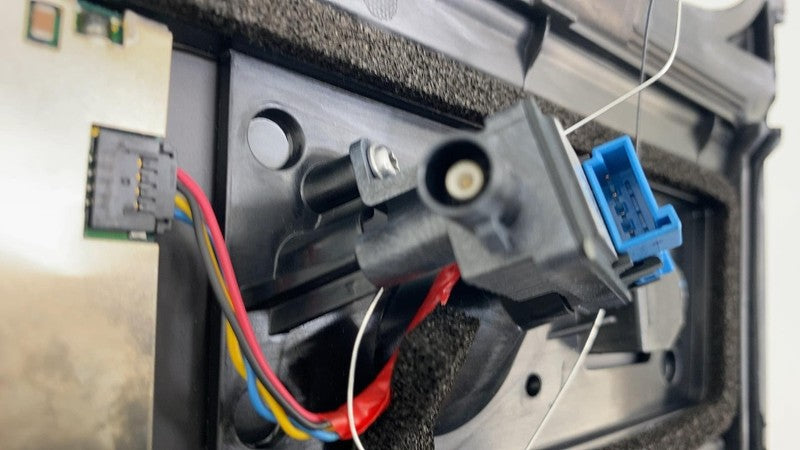 ⭕ 20-23 Model Y Left Exterior B-Pillar Applique Glass Trim LH AP3 1506