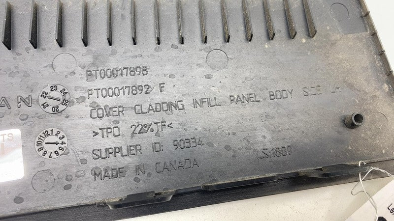 PT00017892 F ⭕22-24 R1T Rear Left Tailgate Cladding Infill Panel Body Side Cover PT00017898