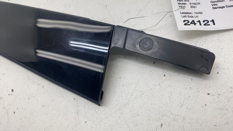 4KE 839 901 ⭕ 19-23 Audi E-Tron Rear Left Door Window B-Pillar Applique Molding LH 4KE839901