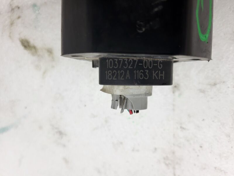 2016-2020 Tesla Model S X Cooling System Auxiliary Water Coolant Pump FWD Assy