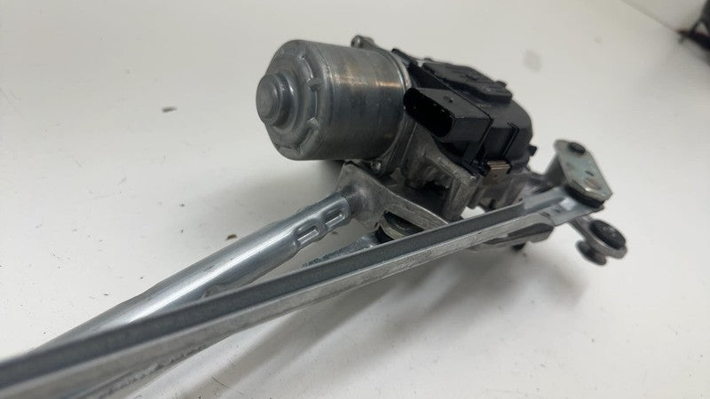 ⭕ 24-25 Tesla Model 3 Front Windshield Wiper Motor Linkage Module 1878
